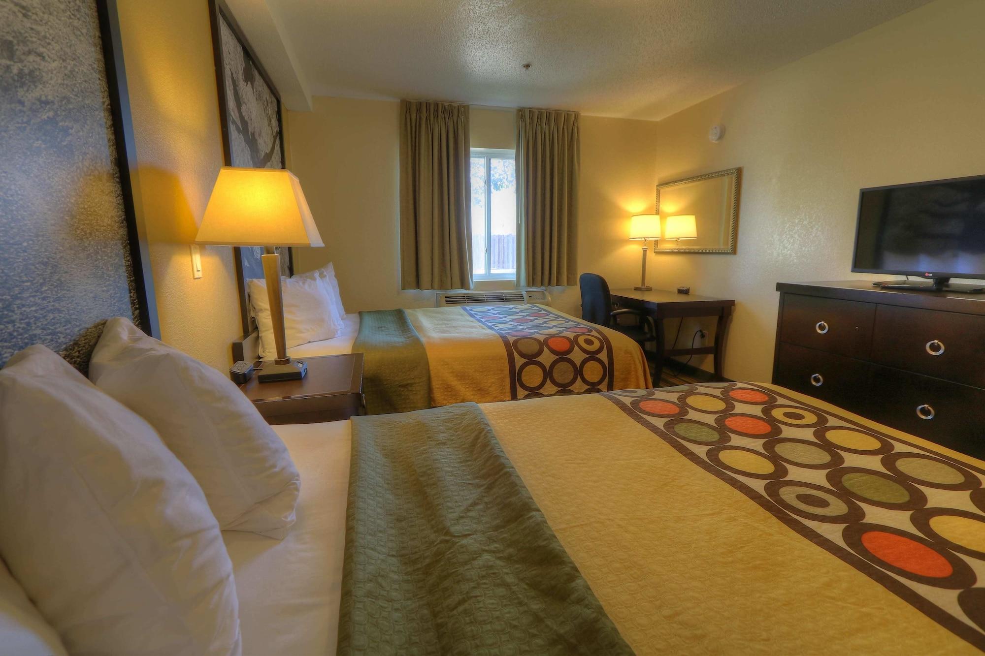 ซูเปอร์ 8 บาย วินด์แฮม เมาท์ เพลเซนท์ เมาท์ Hotel เมานต์เพลเซนต์ ภายนอก รูปภาพ