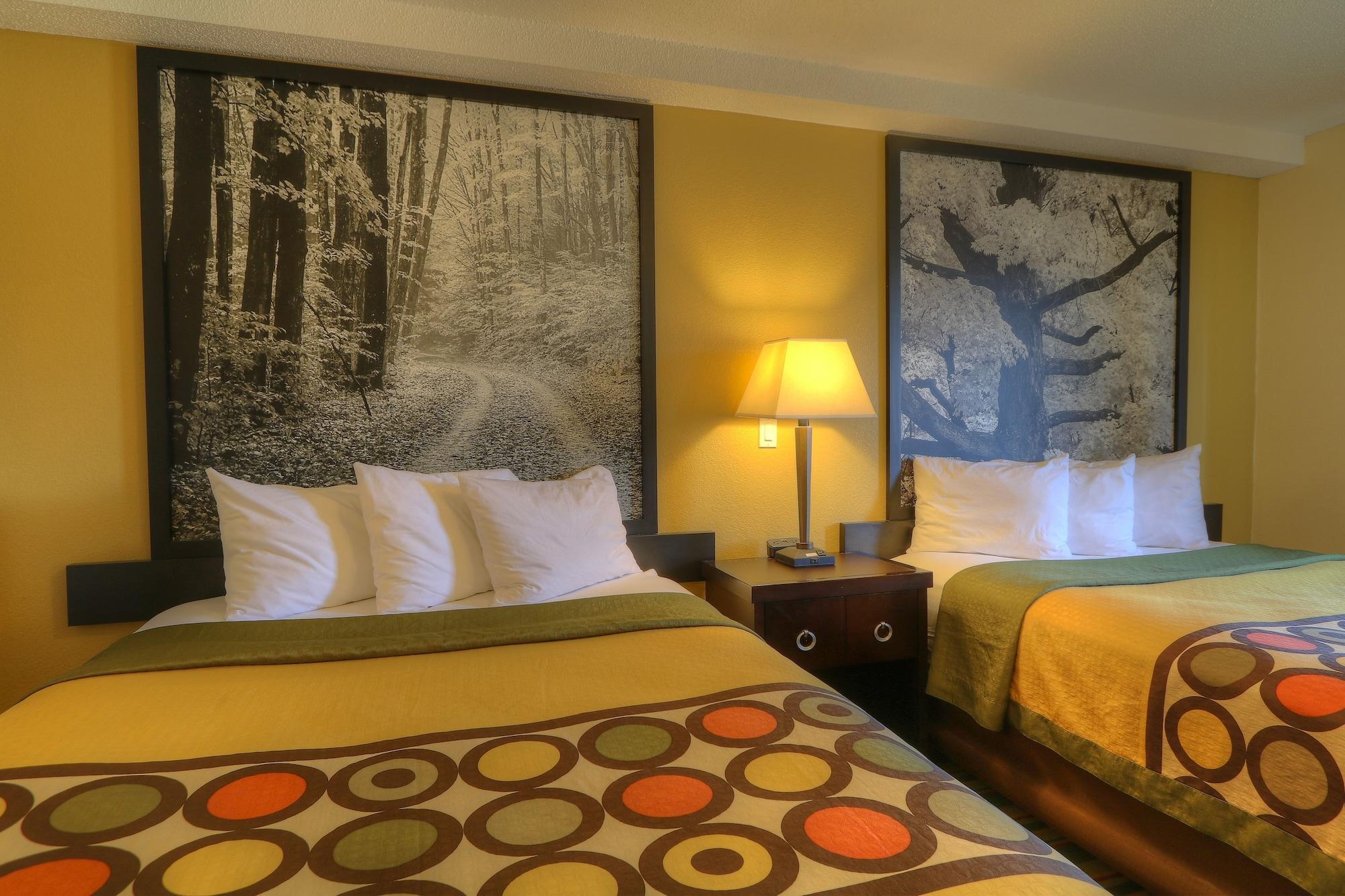 ซูเปอร์ 8 บาย วินด์แฮม เมาท์ เพลเซนท์ เมาท์ Hotel เมานต์เพลเซนต์ ภายนอก รูปภาพ